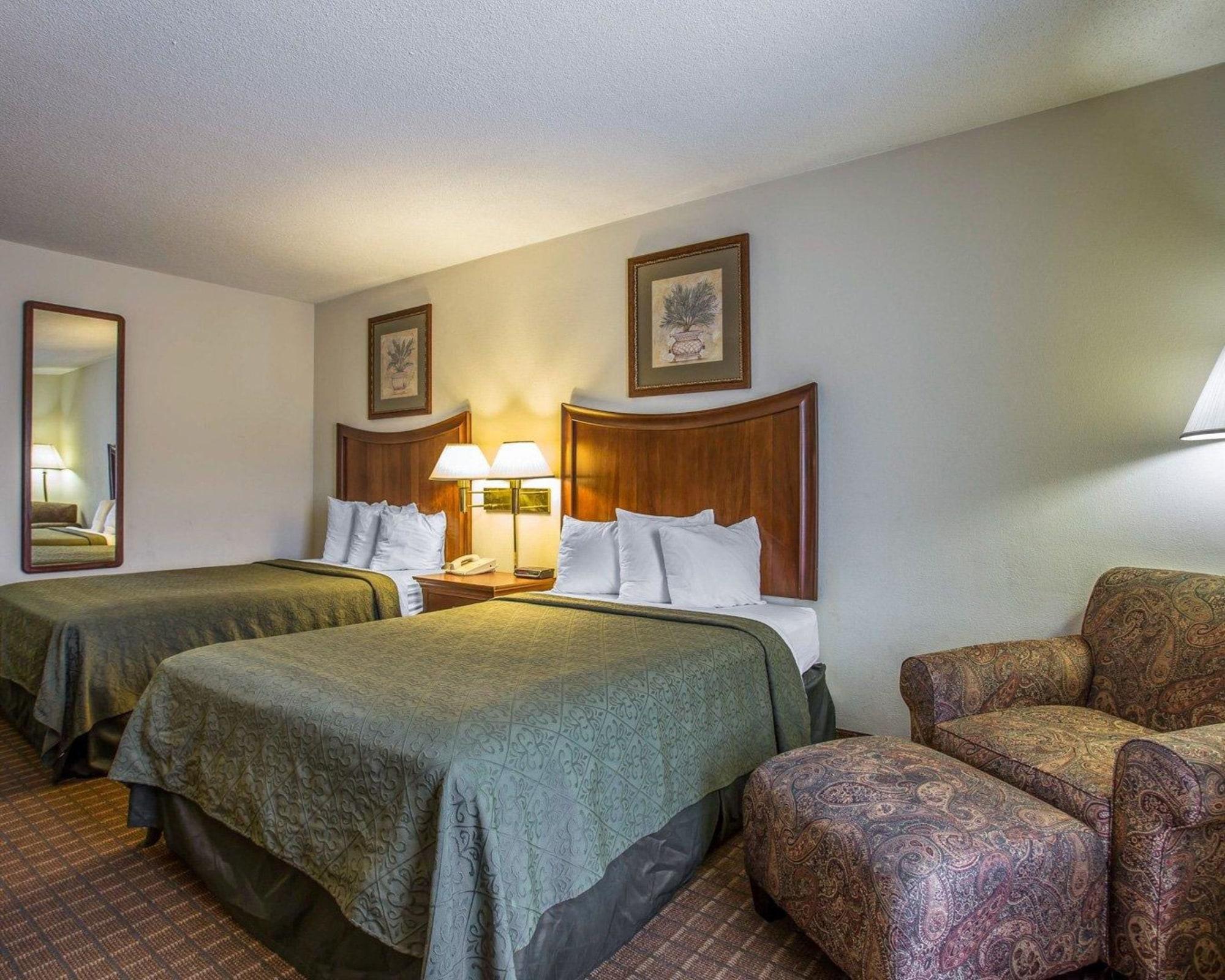 קולומביה Quality Inn Fort Jackson מראה חיצוני תמונה