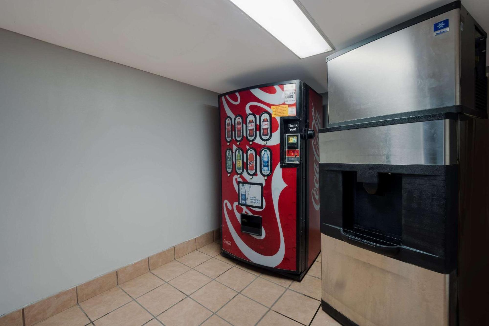 קולומביה Quality Inn Fort Jackson מראה חיצוני תמונה