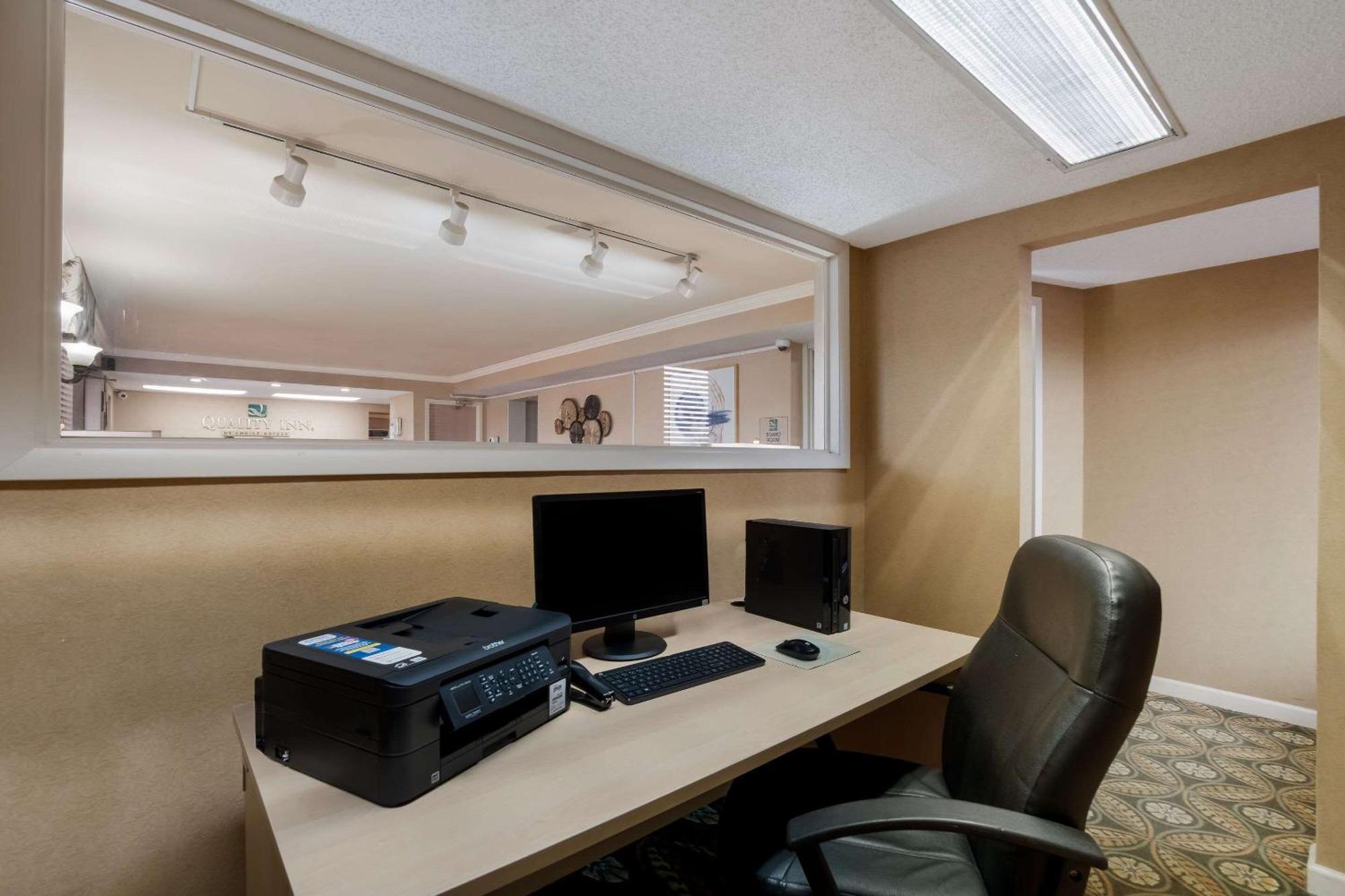 קולומביה Quality Inn Fort Jackson מראה חיצוני תמונה