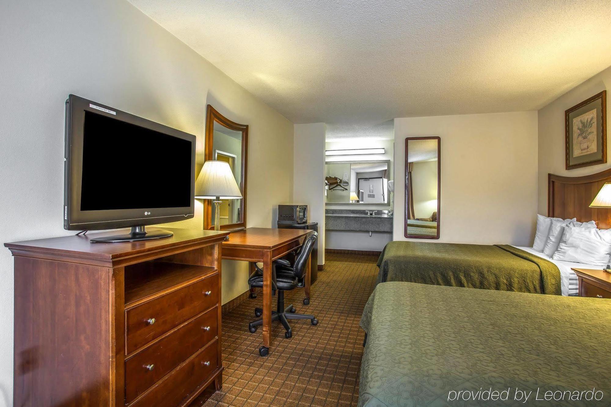 קולומביה Quality Inn Fort Jackson מראה חיצוני תמונה